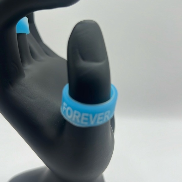 Silicone Stretch Ring Set FOREVER Blue Band Rings - Picture 4 of 5